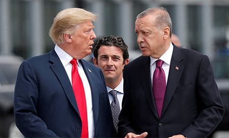 Erdogan invita a Trump para visitar Turquía en 2019